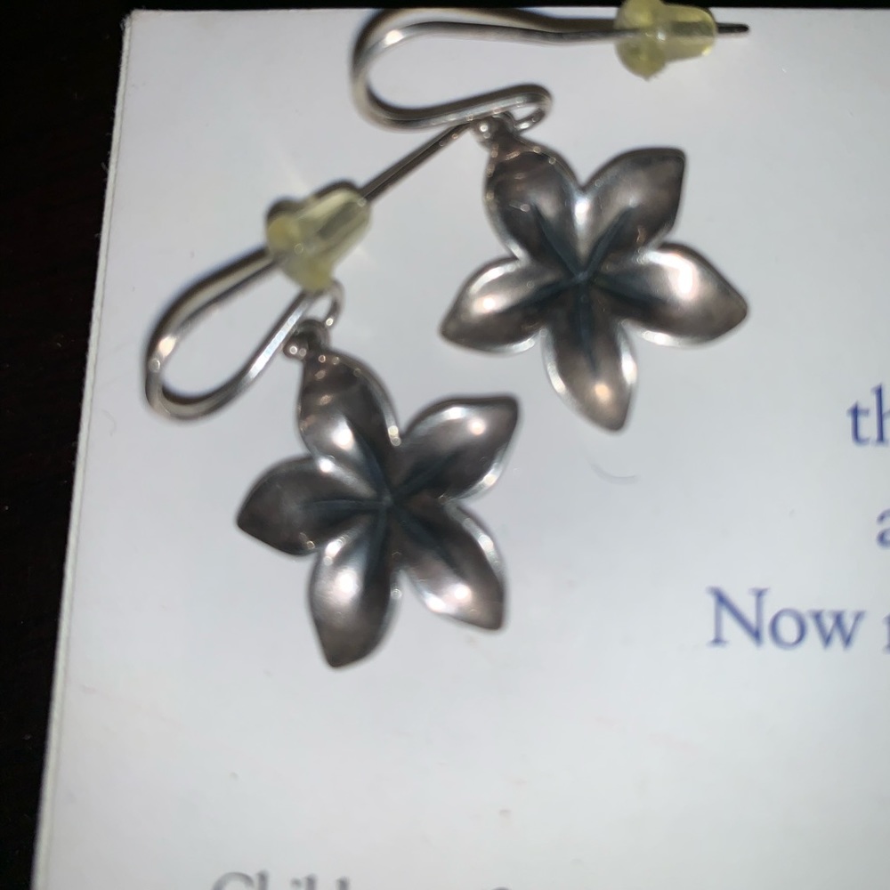Flower earrings from James Avery